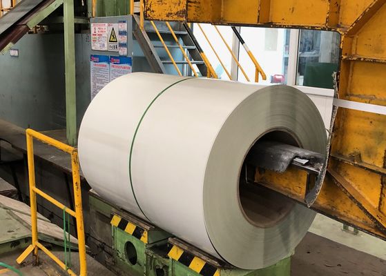 PVDF Pre pintado bobinas de acero galvanizado con pintura AkzoNobel 3-5 toneladas de capacidad de bobina