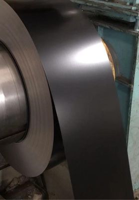 RAL9005 Agujas de aluminio negro 3003H26 Calidad de bobinas de aluminio bobinas de hendidura PVDF bobina de aluminio pre-pintada RAL1014