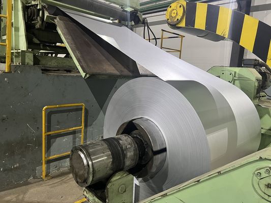 Acero galvalume AZ150 AFP ASTM A792M para baldosas metálicas de estilo de cuerdas
