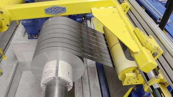 JIS G3321 / ASTM A792M G90 G550 G350 recubrimiento de zinc de acero galvanizado de franja de hendidura / Gi de bobina estrecha